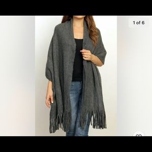 Soft Grey Knit Sweater Generous Shawl Acrylic Wrap O/S Warm Winter shawl New